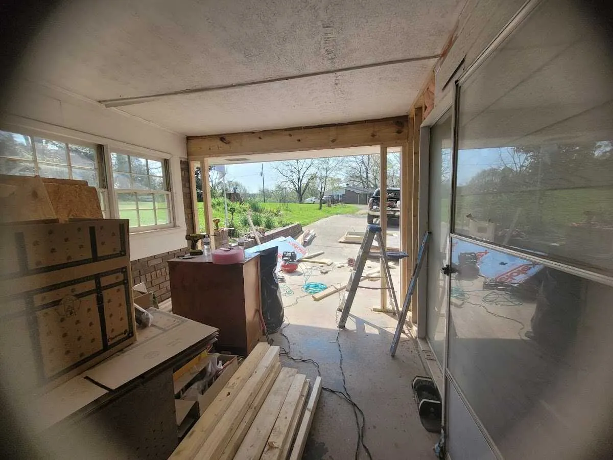 Air movers and dehumidifier for Drying & Dehumidification in Lake Monticello